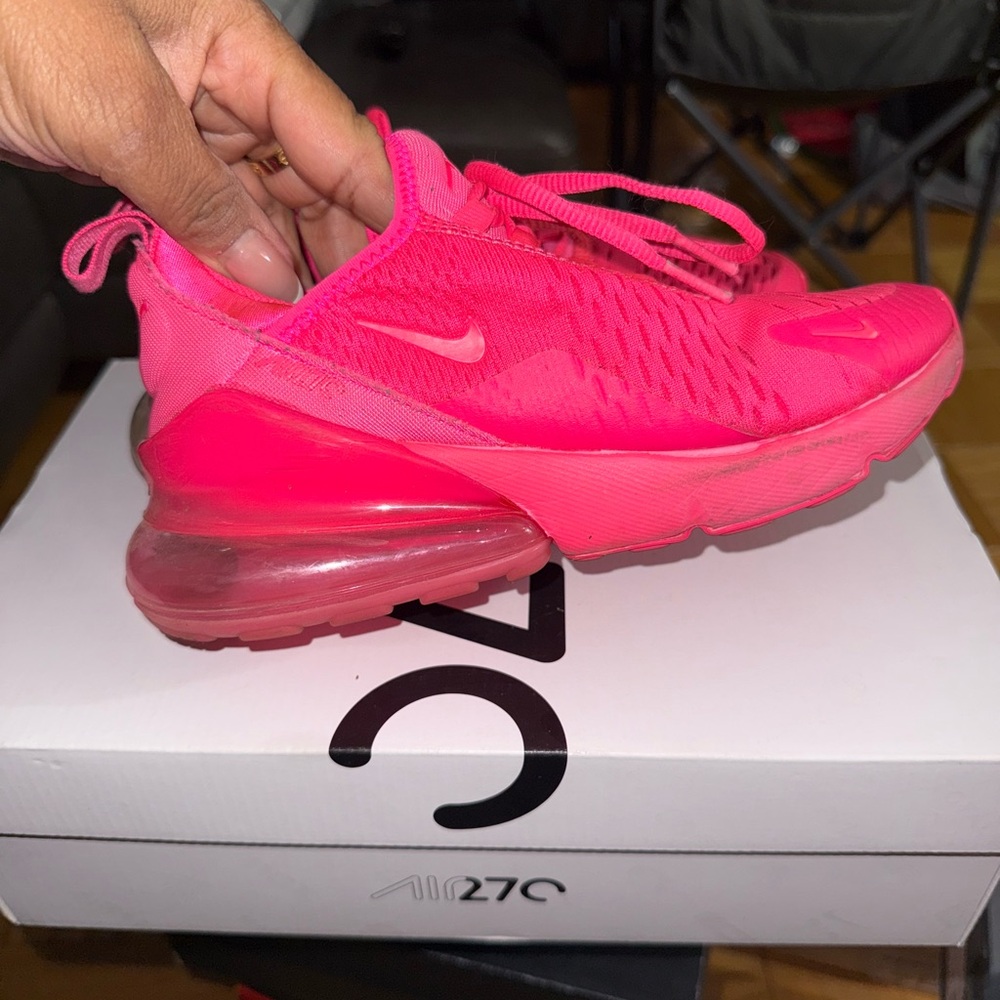 ⚠️SOLD⚠️ Nike Hot Pink 270 Air Max Sneakers